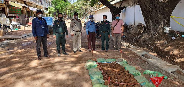 Grenades exhumes à Siem reap.