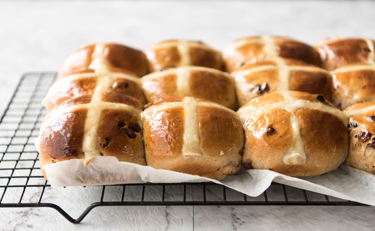 hot cross buns