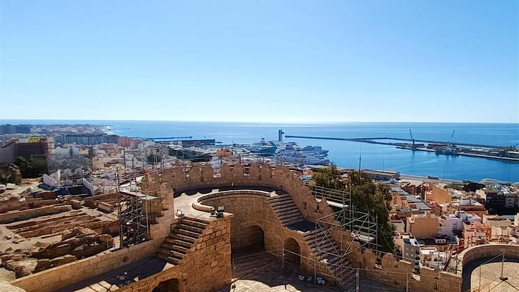 Vues depuis l'Alcazaba d'Almería (@lavozdealmeria)