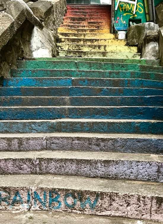 Rainbow stairs Visiter Hong Kong Instagram photo