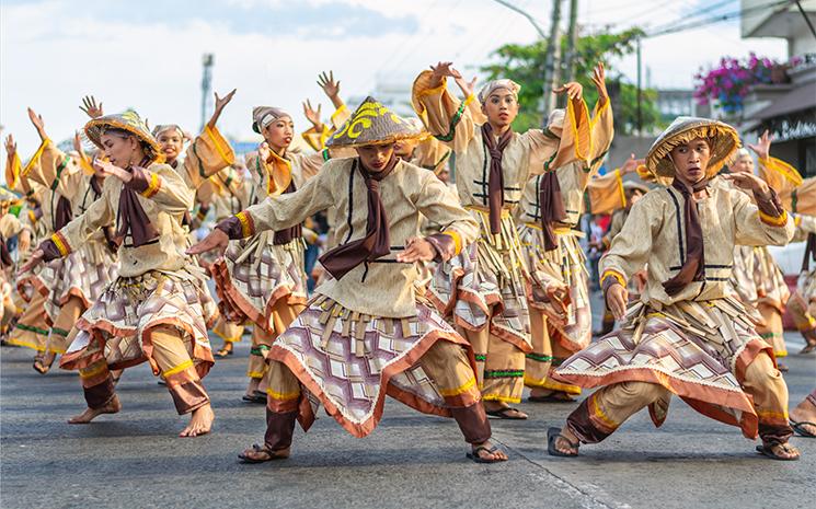 festival-sandurot-dumaguete