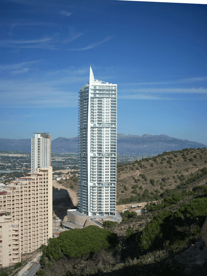 La torre Lugano à Benidorm