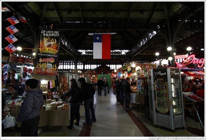 Les commerces à l'intérieur du Mercado Central