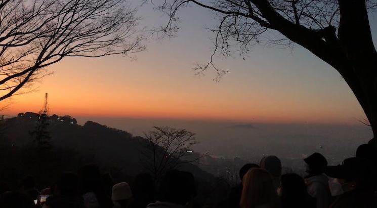 lever du soleil sur la Namsan Tower