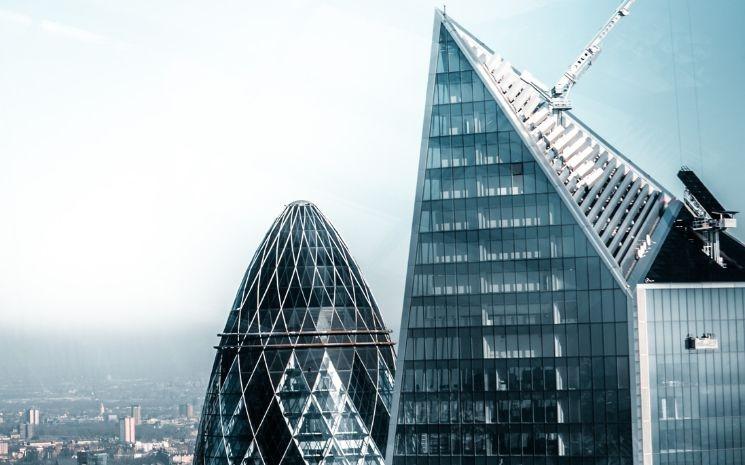 The Shard et le Gherkin, deux buildings originaux à Londres