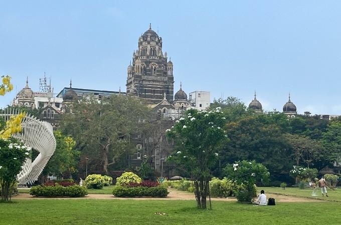 Mumbai jardin cross maidan