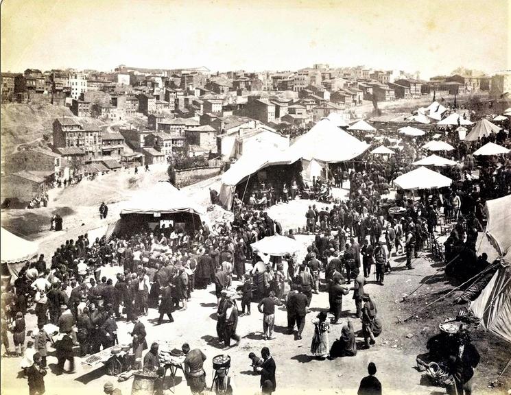 Pâques à Tatavla en 1869, photo de Guillaume Berggren