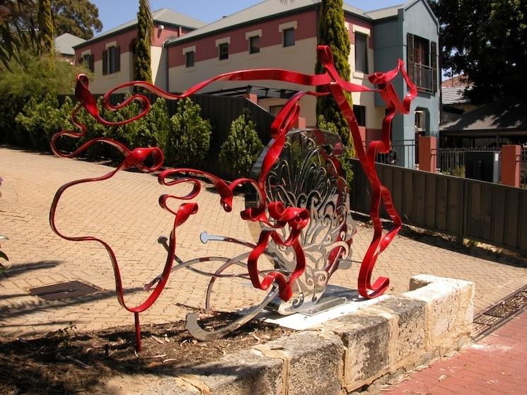 Sculpture à l'Alliance française par Monia Allegre