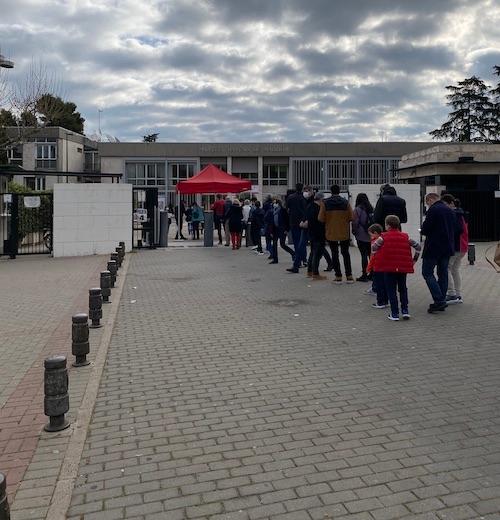 Peu de gens pour voter à première heure au LFM