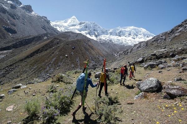 Expédition et mission humanitaire dans les Andes péruviennes