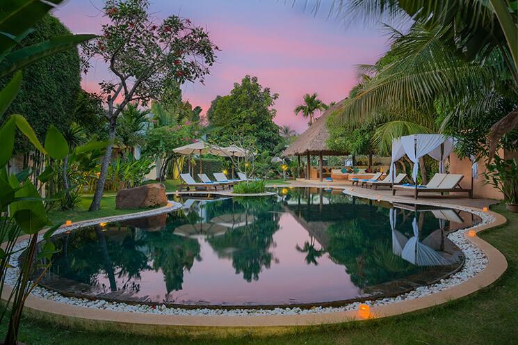 Piscine du Navutu Dreams Resor à Siem Reap