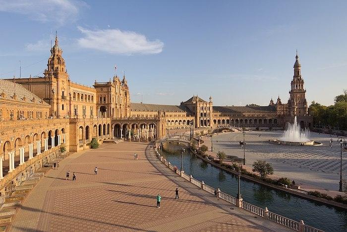 la place d'Espagne à Seville