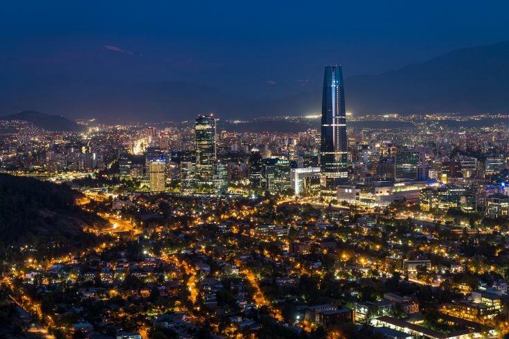 Santiago de nuit au Chili