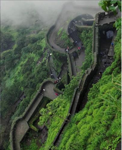 Fort de Lohagad près de Pune