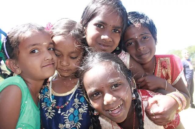 Petites filles sans école au Tamil Nadu