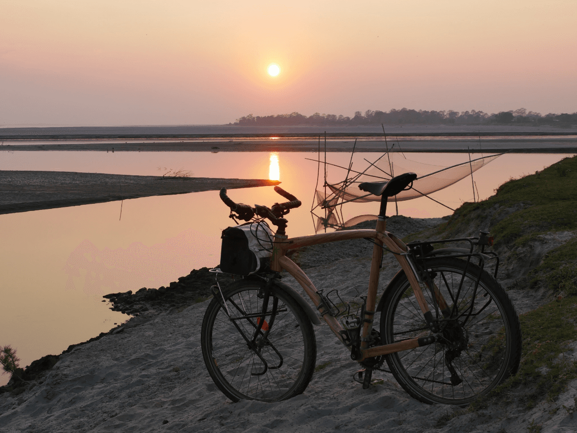 Coucher de soleil au nord-est de l'Inde. Crédits : Au Bambou de mes rêves/Facebook page