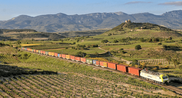 Un train de marchandises Captrain