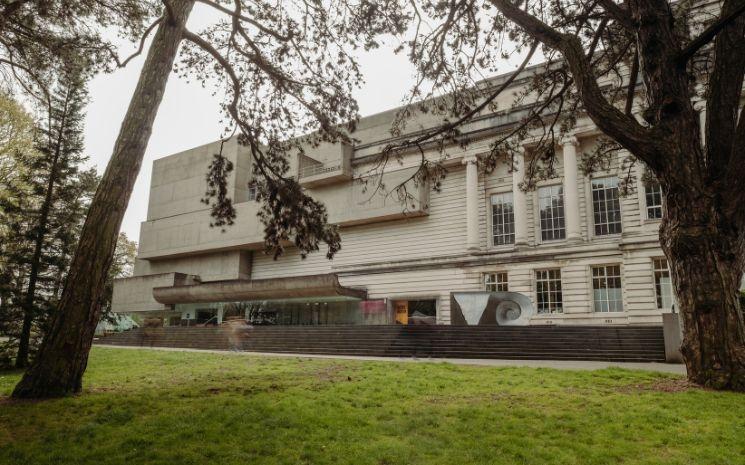 Ulster Museum by Johnny Frazer.   Courtesy of Ulster Museum, Belfast