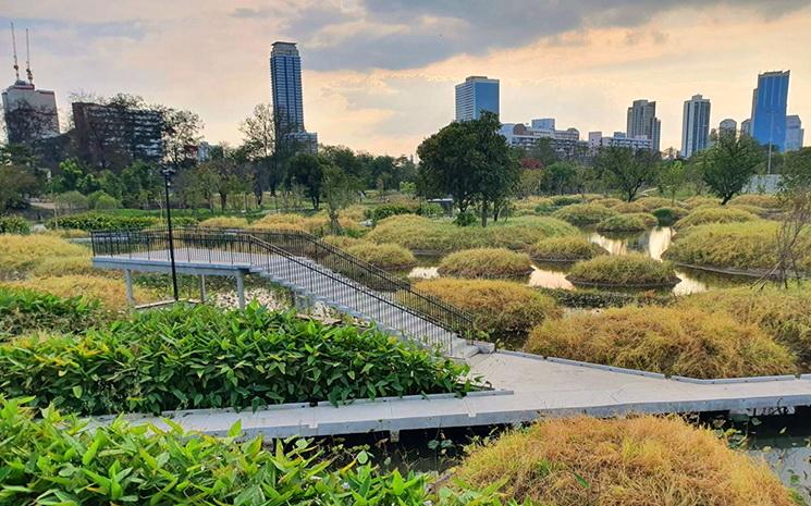 Vue du parc Benjakitti a Bangkok