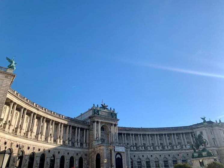 Palais Hofburg à la Place des Héros au centre de Vienne (Photo: Emma Dailey)