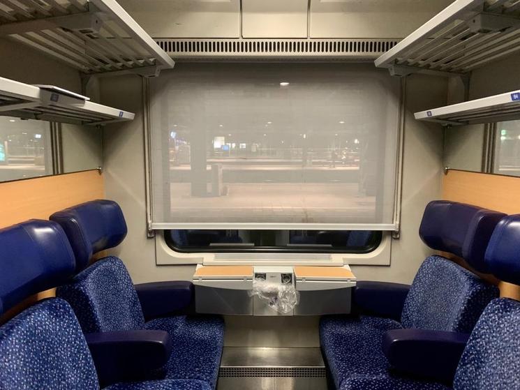 Compartiment de sièges du service ÖBB Nightjet (Photo: Emma Dailey)