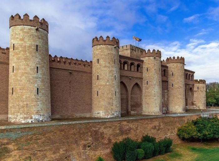 le palais d aljaferia a saragosse