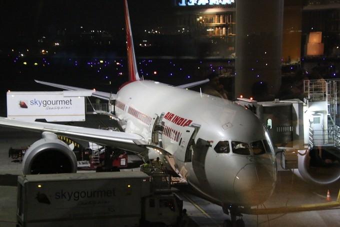 Un avion Air India sur le tarmac de l'aéroport de Mumbai