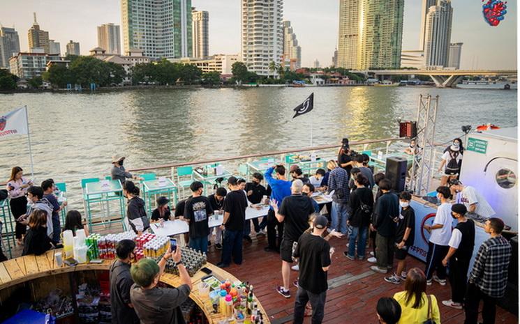 Vue du bateau musical Bangkok Island