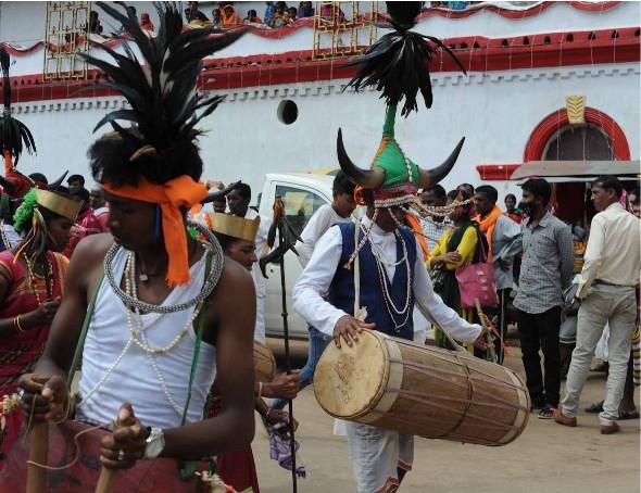 Des musiciens pour la fête de Dussehra chez les tribus Bastar