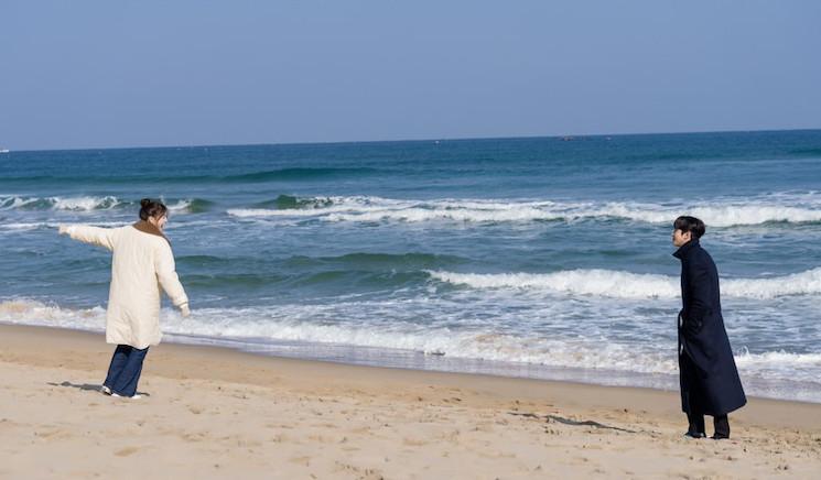 La plage Junggwanjeong (Surfyy Beach), lieu de tournage de Business Proposal