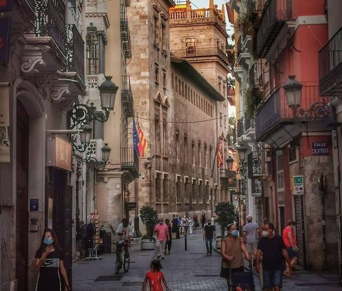 la calle caballeros à valencia