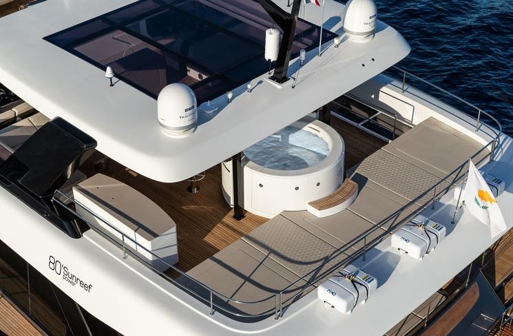 Sureef yachts power 80