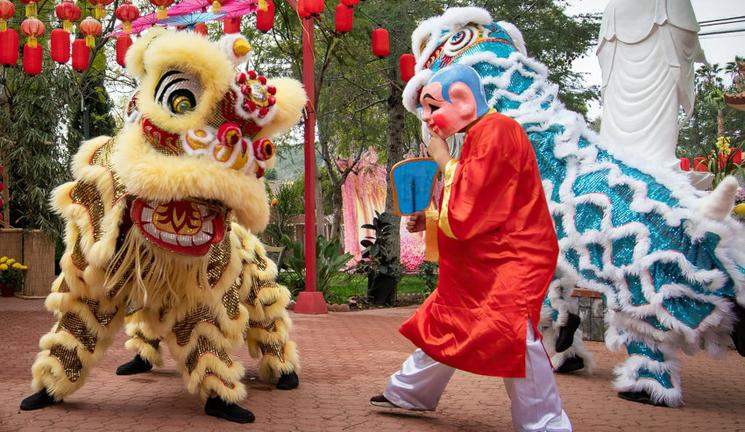 Cérémonies et danses lors du Têt dans les temples et pagodes au Vietnam