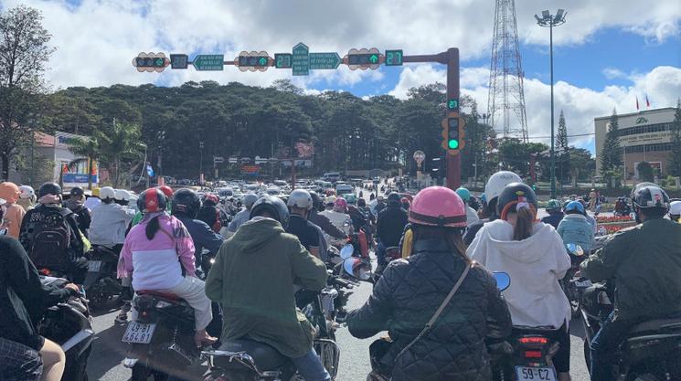 Embouteillages a Da Lat dans le centre du Vietnam