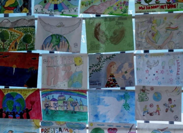 des dessins d'enfants dans le monde