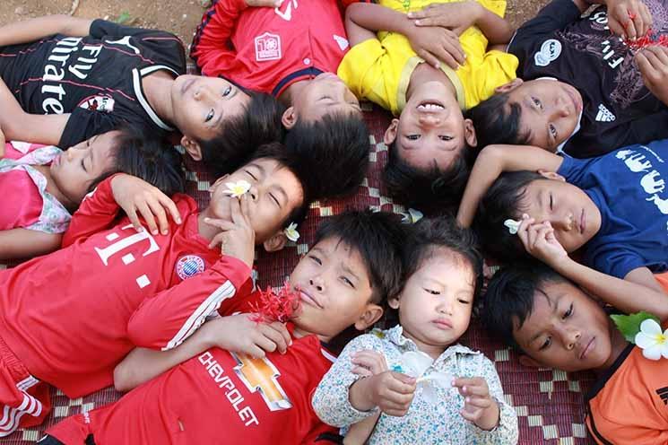 enfants cambodgiens AEC-Foyer Lataste 