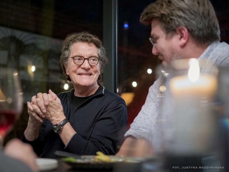 Francis Cabrel, concert du 16 mars 2024, à Varsovie. Crédit photographique : Justyna Radzyminska  :  https://www.justynaradzyminska.com/