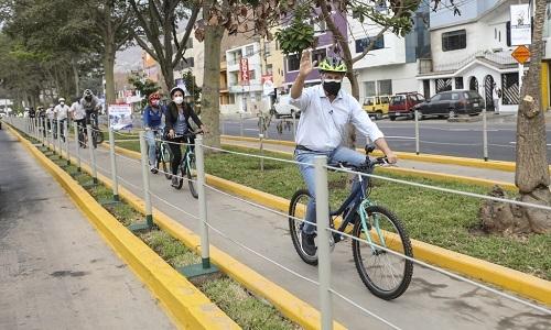 300 km de pistes cyclables à Lima pour garantir un transport urbain durable