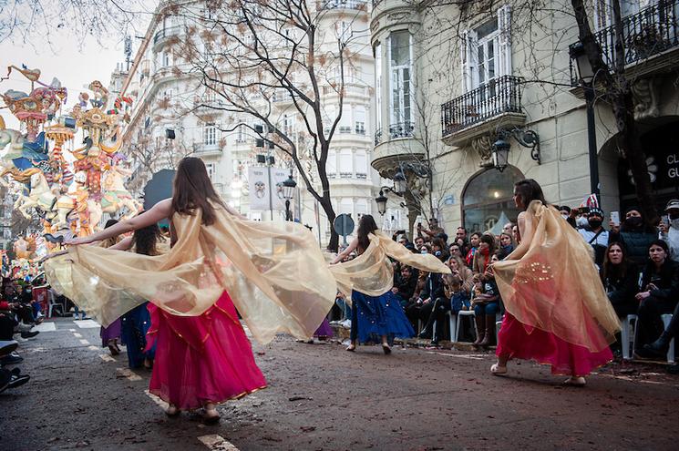 des femmes en train de danser