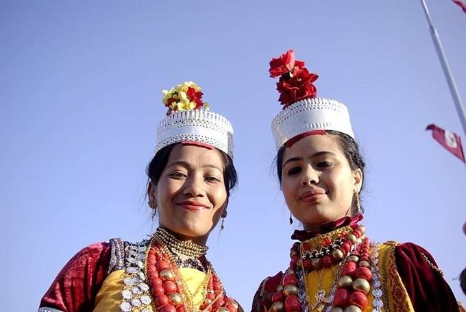 Deux jeunes femmes Khasis à Shillong en Inde