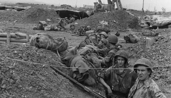 Les héroïques défenseurs de Dien Bien Phu