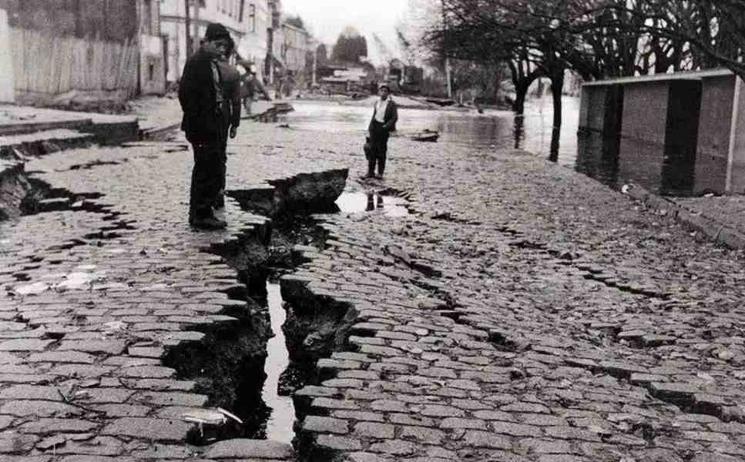 Après le séisme à Valdivia, en 1960