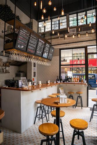 interieur bar a vin - Corks Wine & Bar Hong Kong