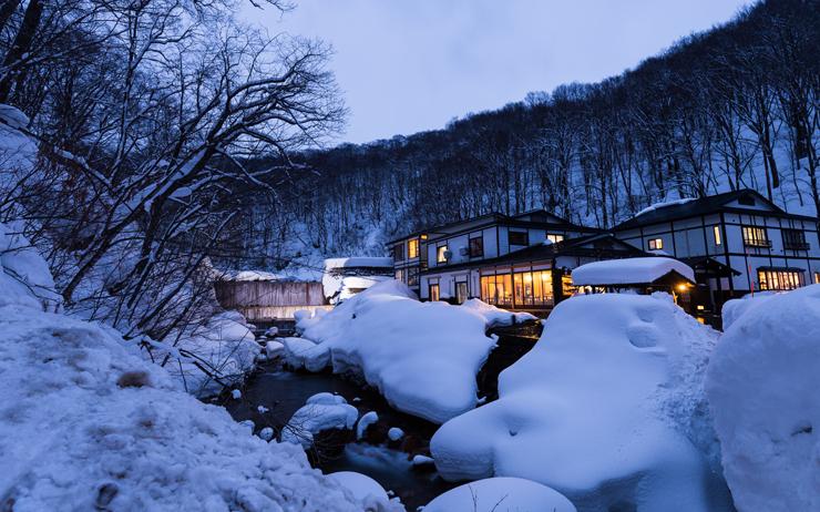 onsen neige japon