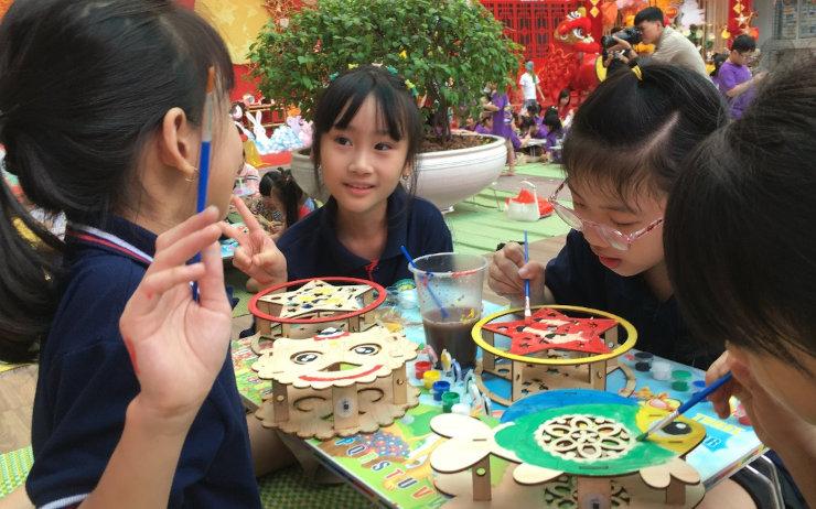 jouets traditionnels fabriqués dans les écoles 