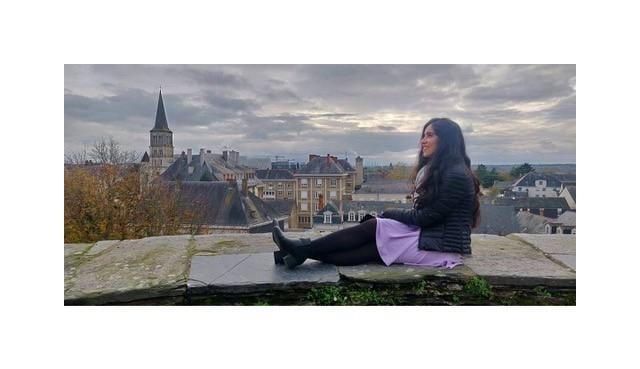 Karishma assistante anglais à angers france