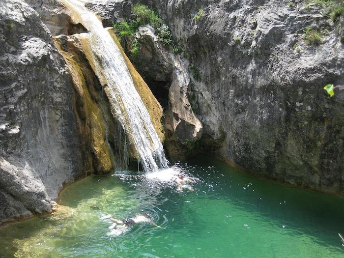 Piscine naturelle de la Gorguina