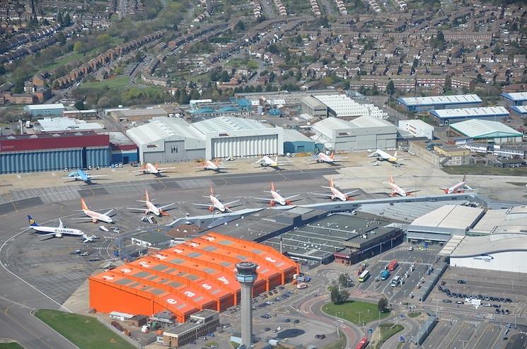 L'aéroport de Luton à Londres