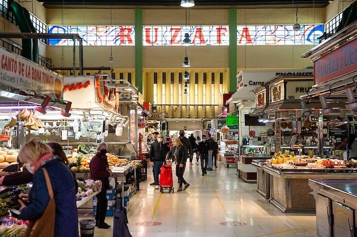 les étals du marché de Ruzafa