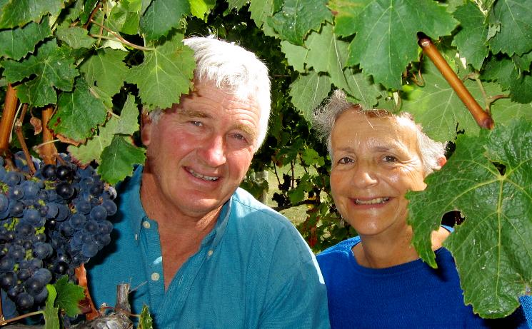 le couple propriétaire du vignoble